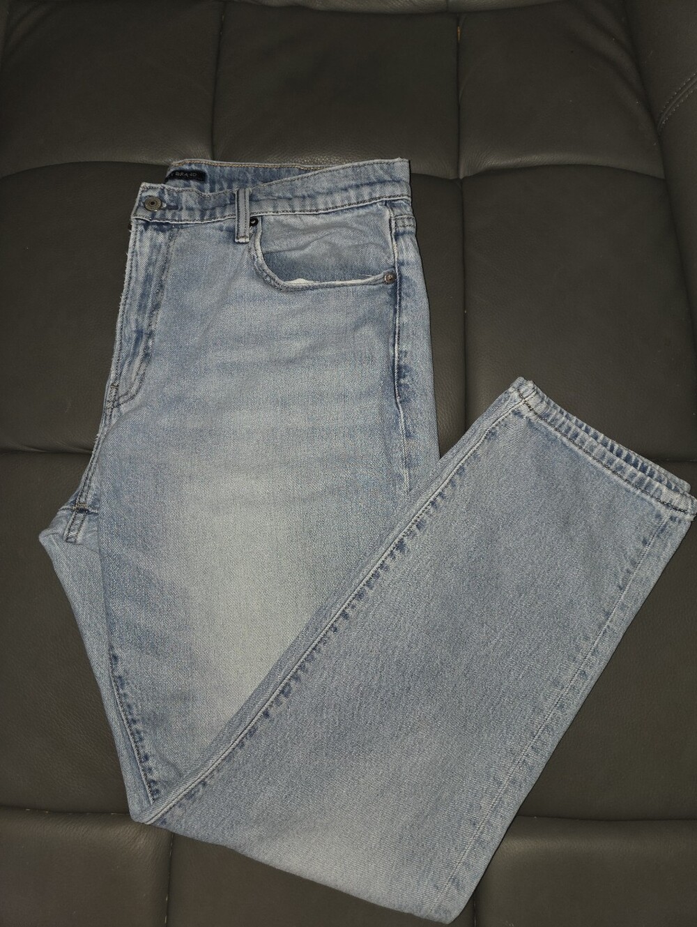 Lucky Brand 410 Athletic Straight jeans 38x32